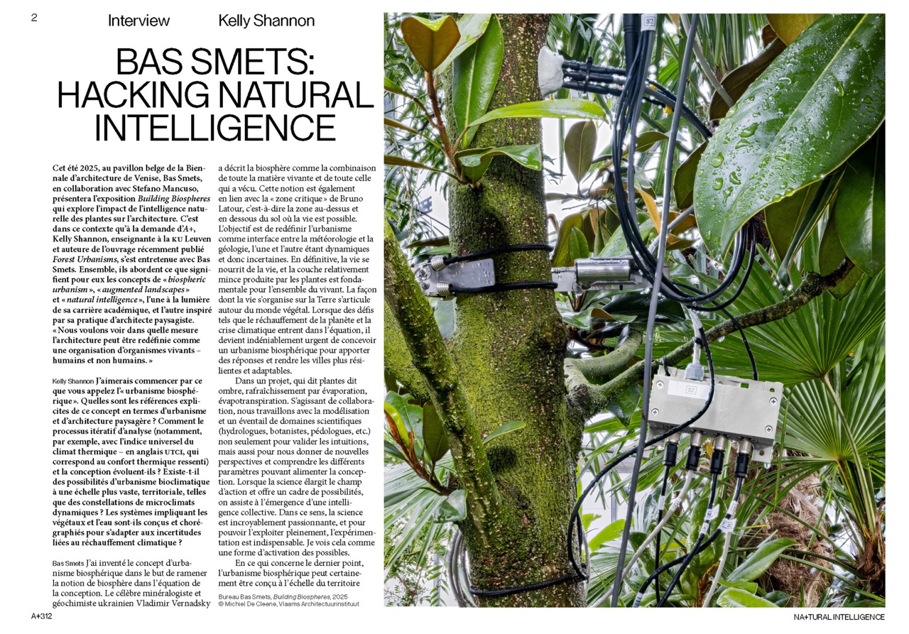 312_Spread-flat 4-FR Large