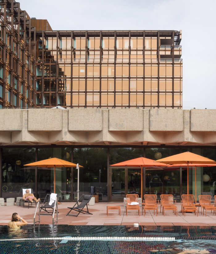 Bovenbouw – Caruso St John – DDS+ – MAO, Royale Belge, Watermael-Boitsfort, 2023 © Stijn Bollaert