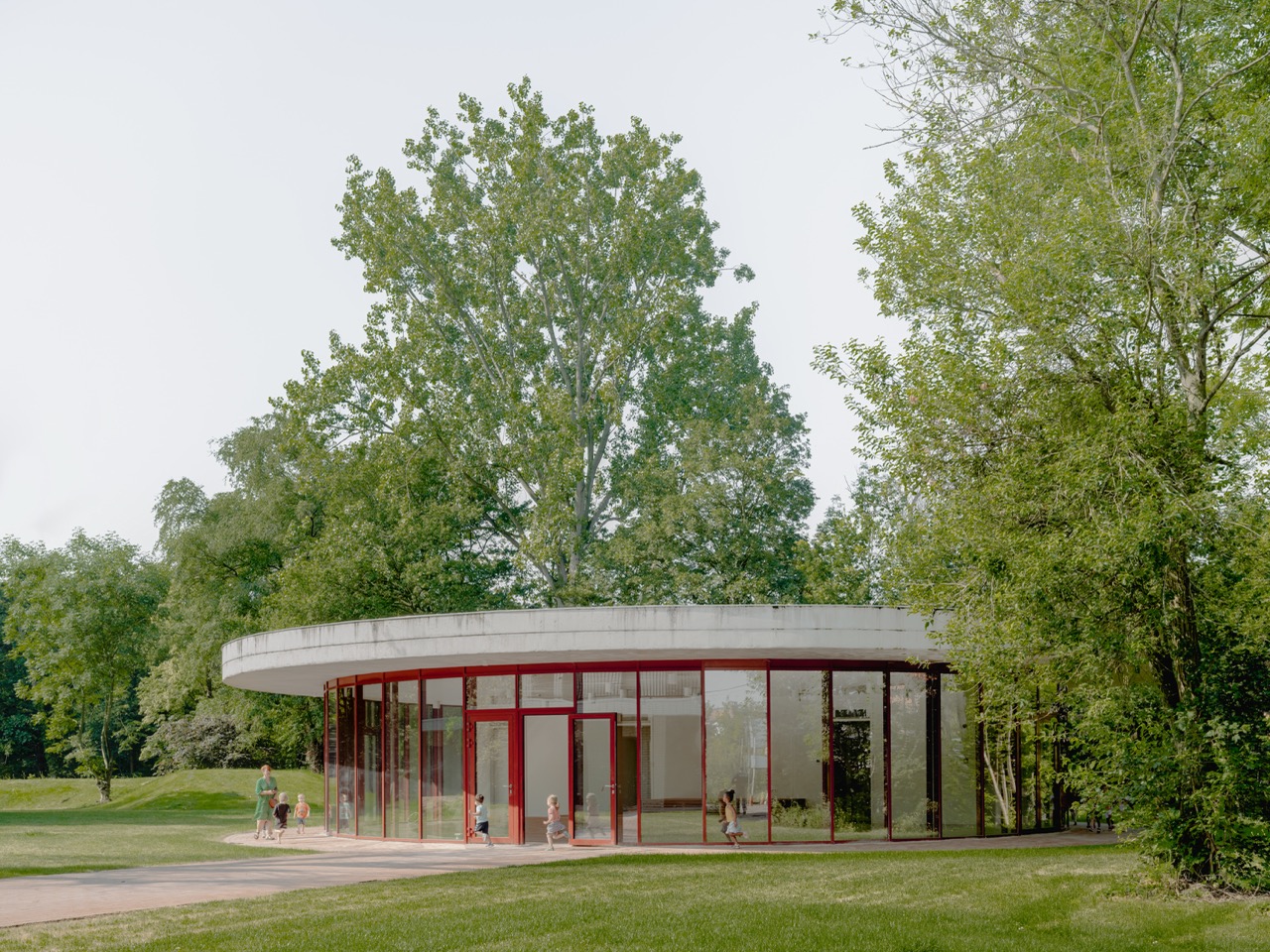 B-ILD, pavillon de jour, Koningshooikt, 2023 © Jeroen Verrecht